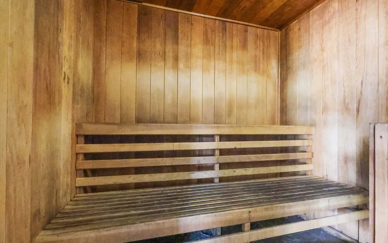 Grant 79 Apartment Homes - the inside of a sauna