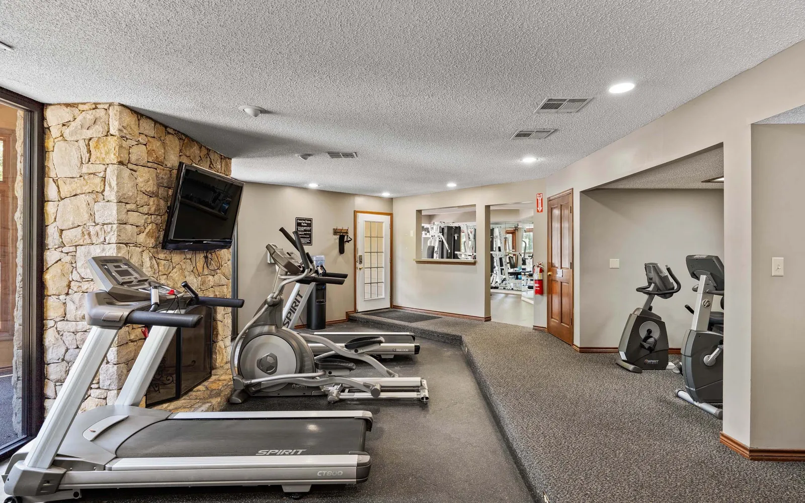 The Retreat at Walnut Creek - a fitness center with equipment