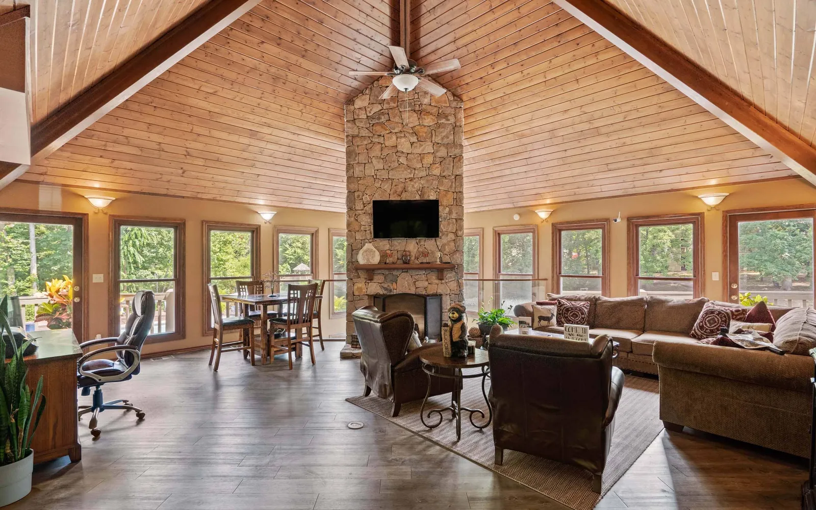 The Retreat at Walnut Creek - a clubhouse with furniture and a stone fire place