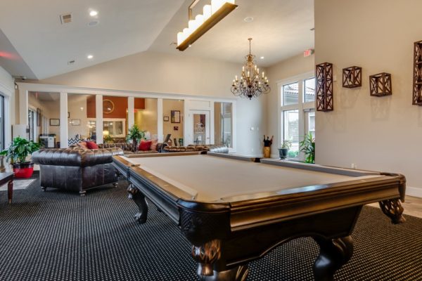 Hills 2 apartment clubhouse in Kansas City