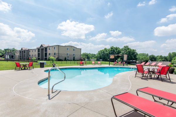 Hills 4 beautiful pool in Kansas City, MO