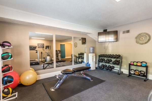 MLKS 3 Fitness center with free weights in Kansas City, MO