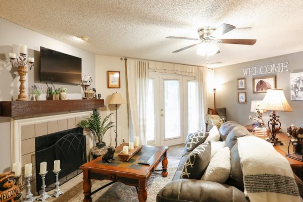 WCMO 4 Model apartment in Kansas City