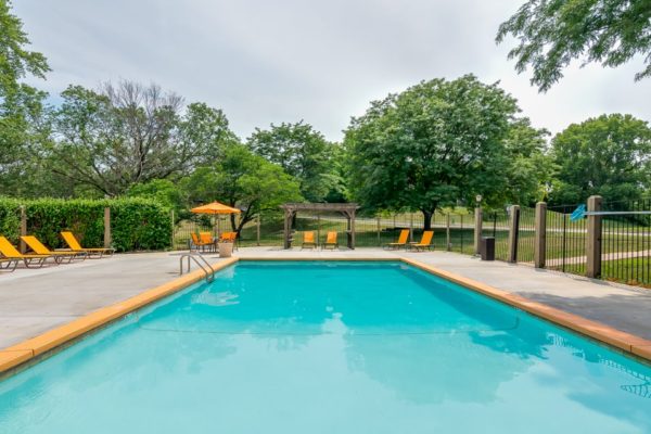 WRKS 3 sparkling swimming pool at Kansas City, MO